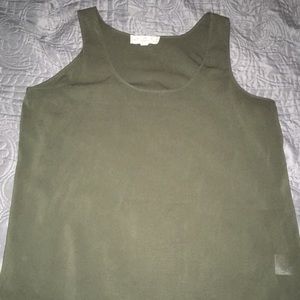 Green no Sleeve Blouse